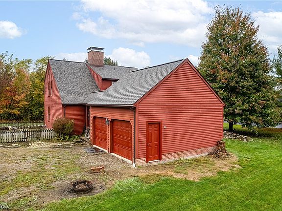 3rd image of 9063 Deerfield Dr