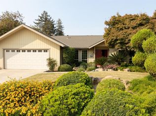 1249 McKinley Ct, Dinuba, CA 93618