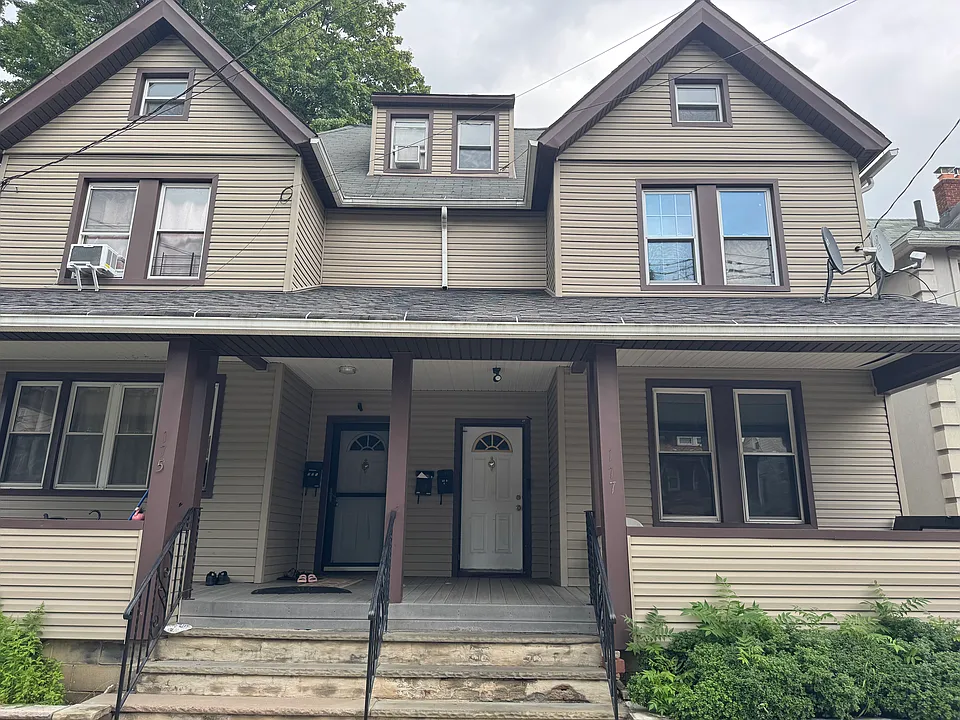 175 Dongan St #177