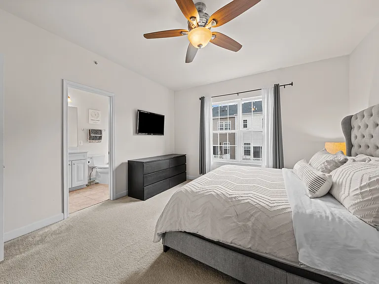 4718 Forest Pines Dr — Photo 14