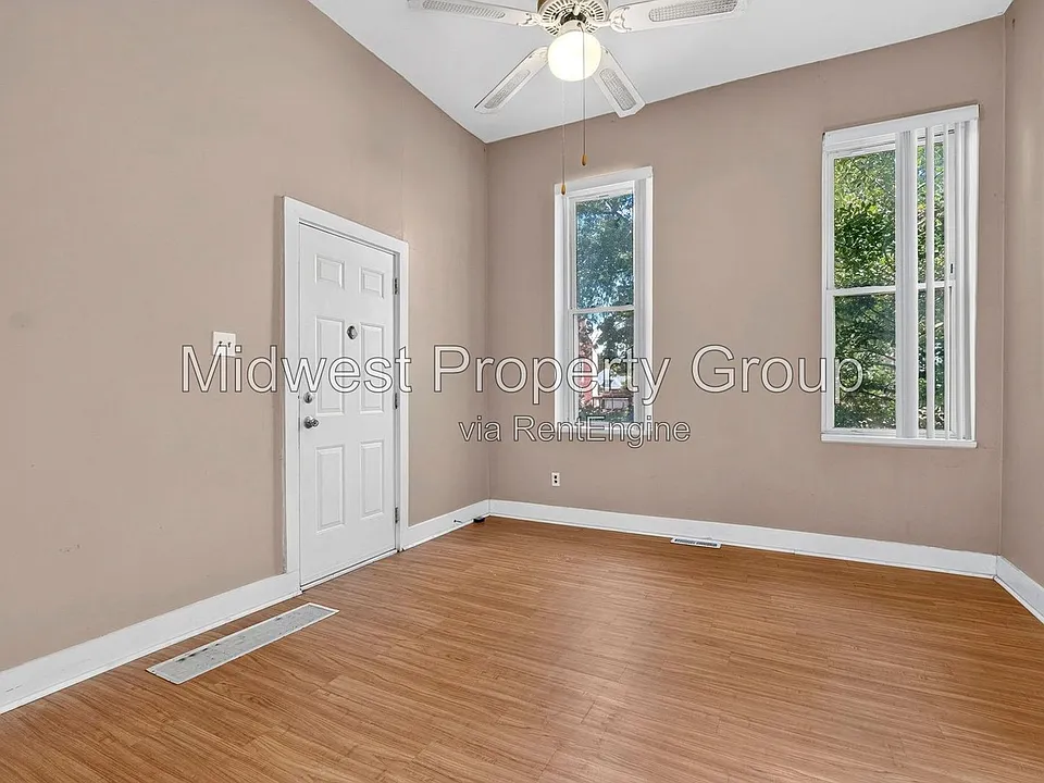 3241 S Jefferson Ave #3243