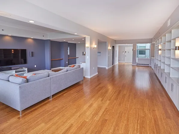 3751 Riverdale Avenue image 2 of 27