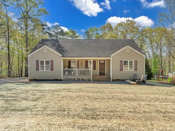 100 Old Post Rd, Moneta, VA 24121
