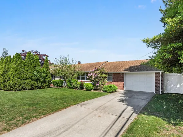 2641 Woods Avenue, East Meadow, NY 11554