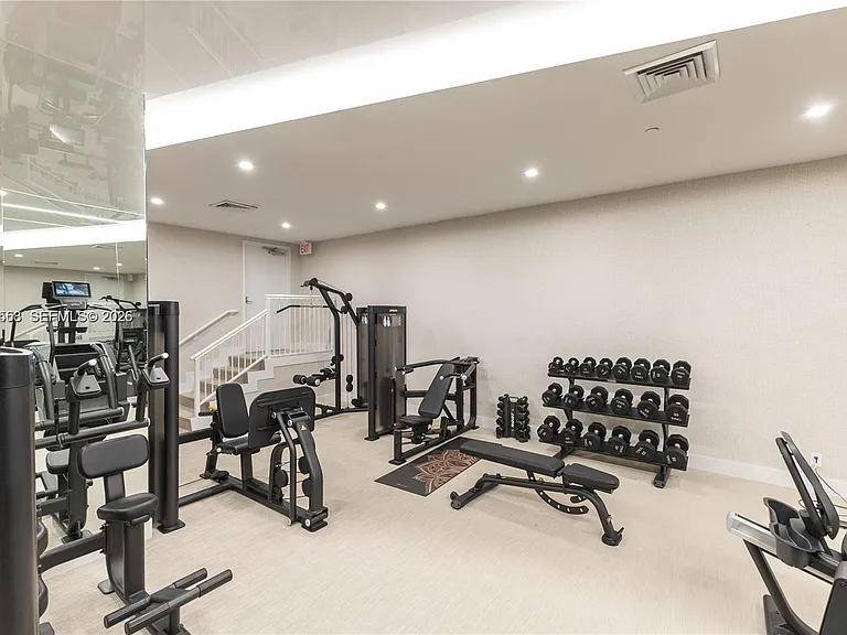 3640 Yacht Club Dr #1903 — Photo 38