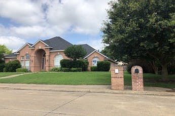 2nd image of 1317 Heritage Hill Dr