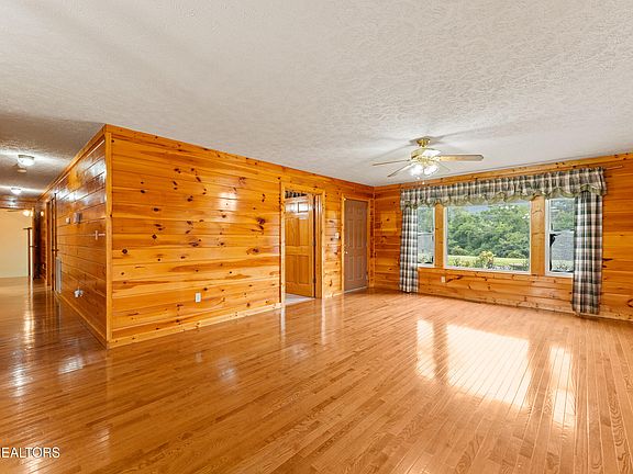 5th image of 7197 Old Tuckaleechee Rd