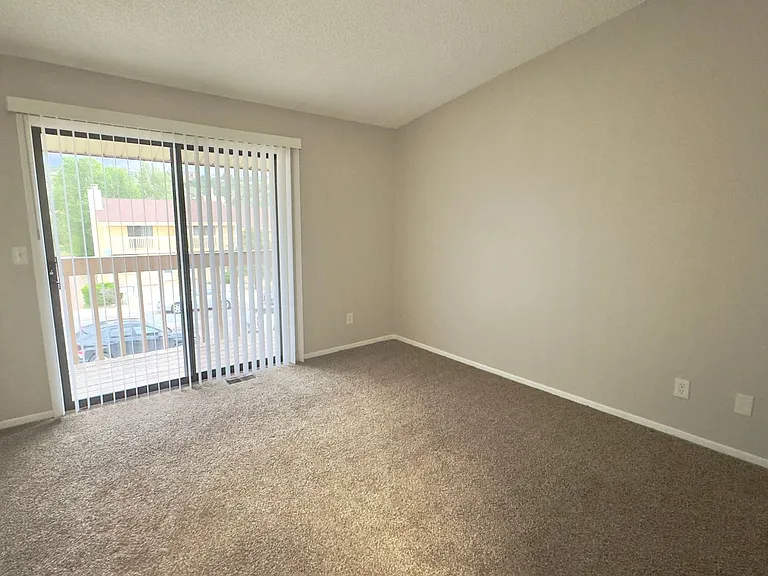 2340 Split Rock Dr — Photo 13