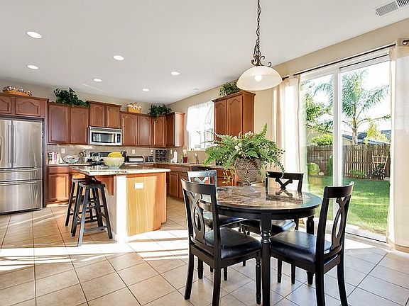 5th image of 1200 Somersworth Ln