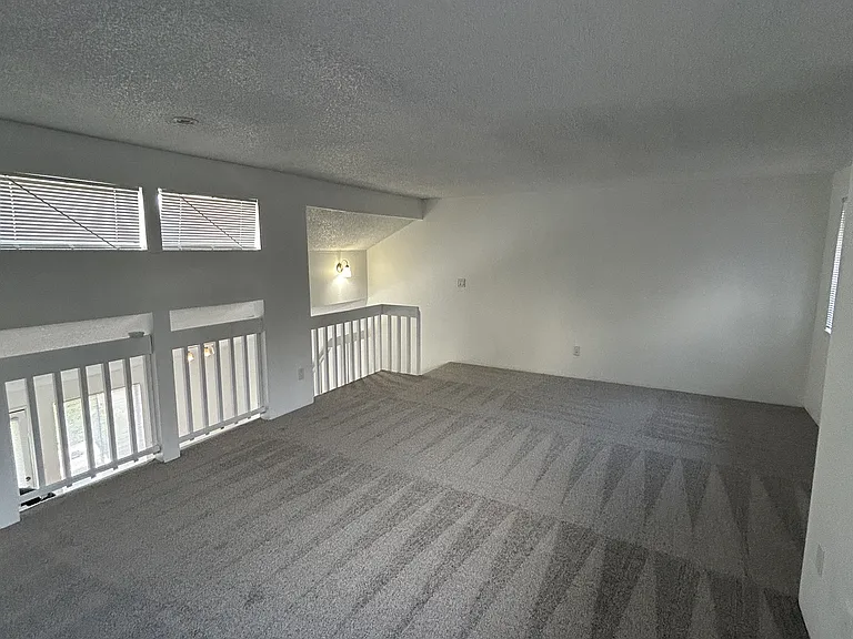 Lake Chalet — Photo 29