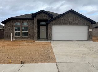 1410 Quail Creek Dr, Cleburne, TX 76033