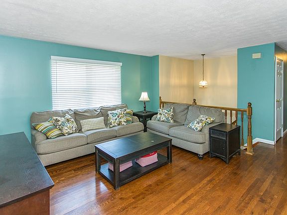 3rd image of 3452 Misty Creek Dr