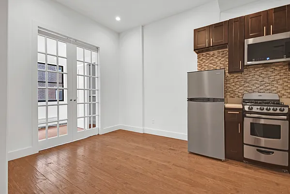 Rented by Compass | media 16