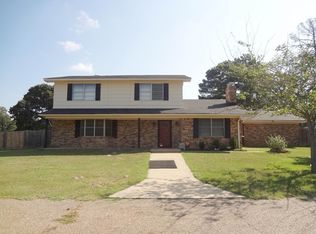 106 Allwright St, Gladewater, TX 75647