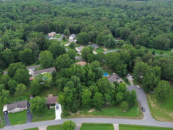 2nd image of 1850 Creekview Cv