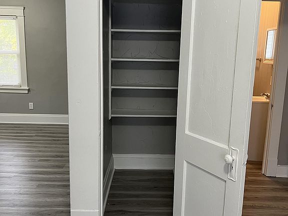 5th image of 1623 Hopkins Ave APT 4