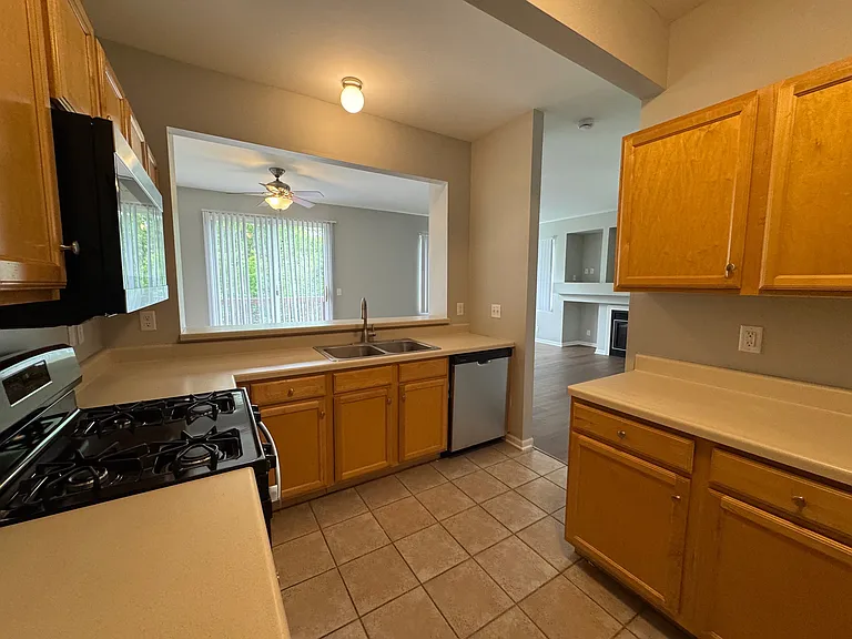 6251 Commonwealth Dr #1 — Photo 6