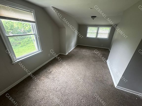 3rd image of 16157 Burt Rd