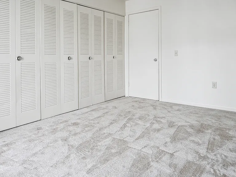 Grayhaven Marina Village - Apartments & Townhomes — Photo 12