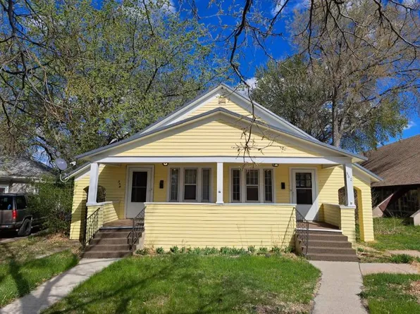 358-360 Chadron Ave, Chadron, NE 69337