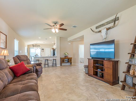 4th image of 2257 Lighthouse Dr