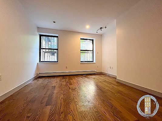 4th image of 212 Hancock St APT 2A