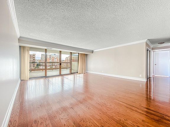 3rd image of 3800 Fairfax Dr APT 614