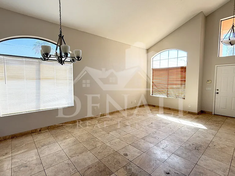 1274 W Sparrow Ct — Photo 5
