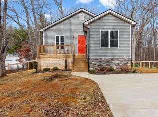 150 Oak Grove Dr, Madison Heights, VA 24572