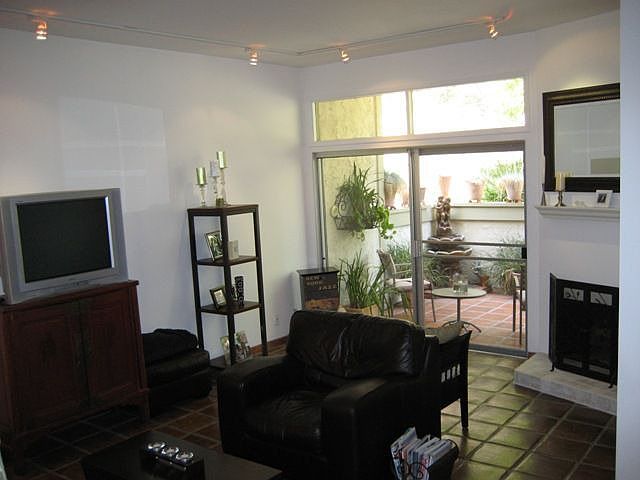 2nd image of 17111 Palisades Cir
