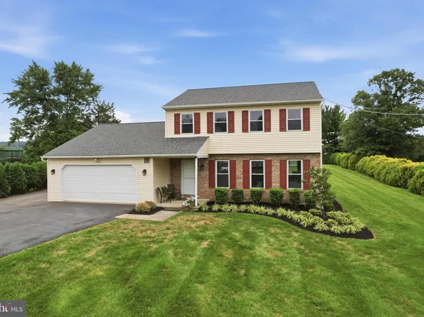 576 Buchert Rd, Gilbertsville, PA 19525