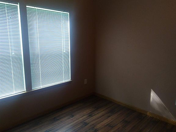 4th image of 425 Thornton St APT D