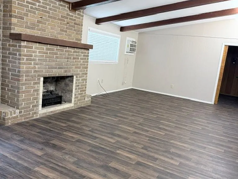 2728 Encino Ave — Photo 13