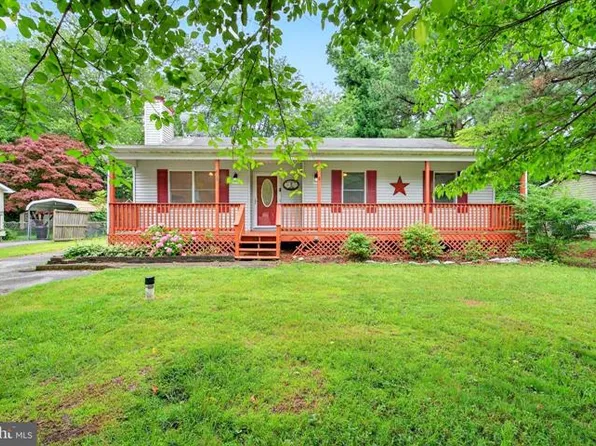 409 Dogwood Dr, Lusby, MD 20657