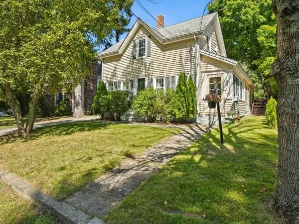 177 West St, North Attleboro, MA 02760