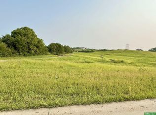 22517 S 225th St, Gretna, NE 68028