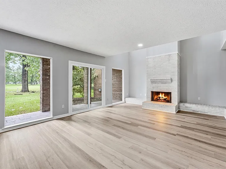 8001 Rebawood Dr — Photo 3