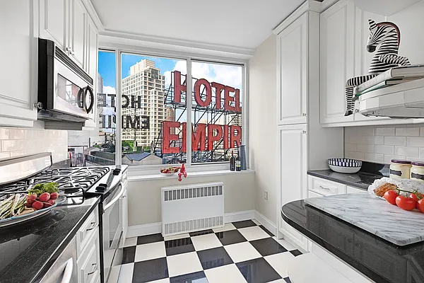 Sold by Compass | media 2