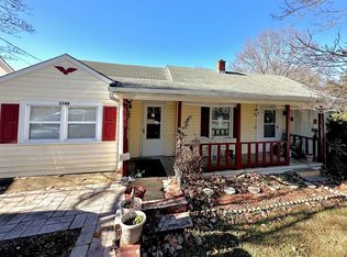 1146 Rives Rd, Martinsville, VA 24112