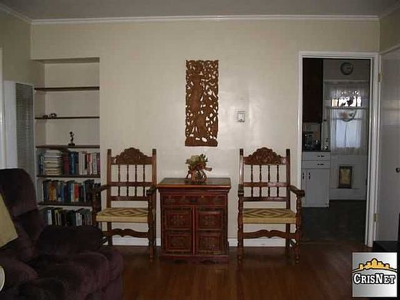 What a cute living room!