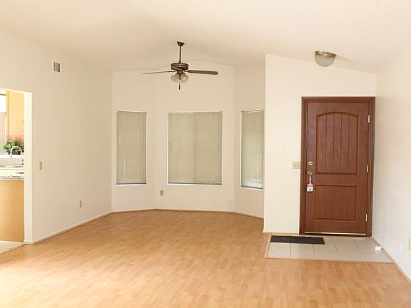 3rd image of 11576 Oakwood Dr