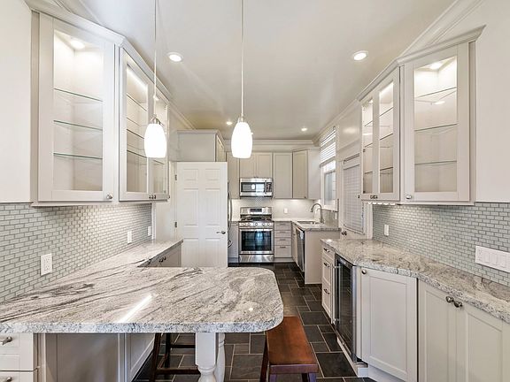 5th image of 1701 Mason St #800-810