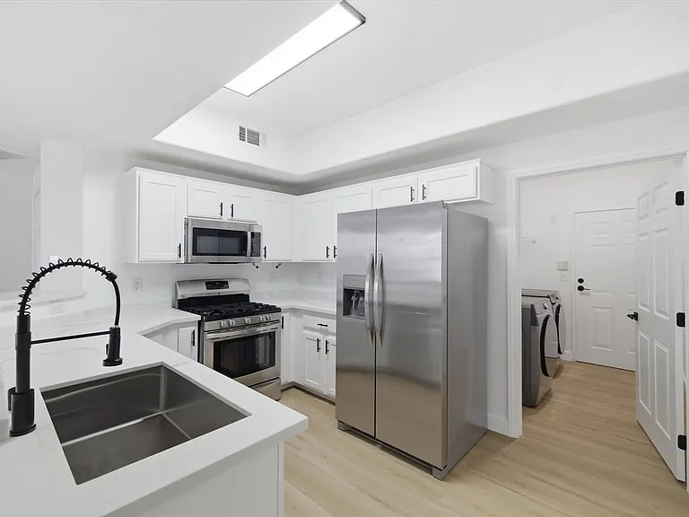 5855 Valley Dr #1022 — Photo 8