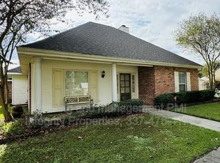 207 Steiner Rd, Lafayette, LA 70508