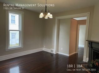 1103 SW Taylor St, Topeka, KS 66612