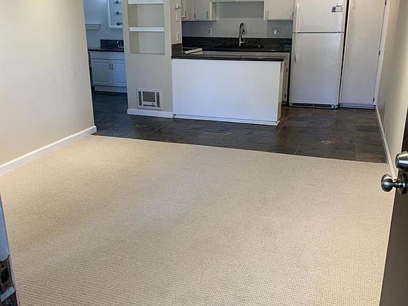 5th image of 6370 Rancho Mission Rd Unit 915