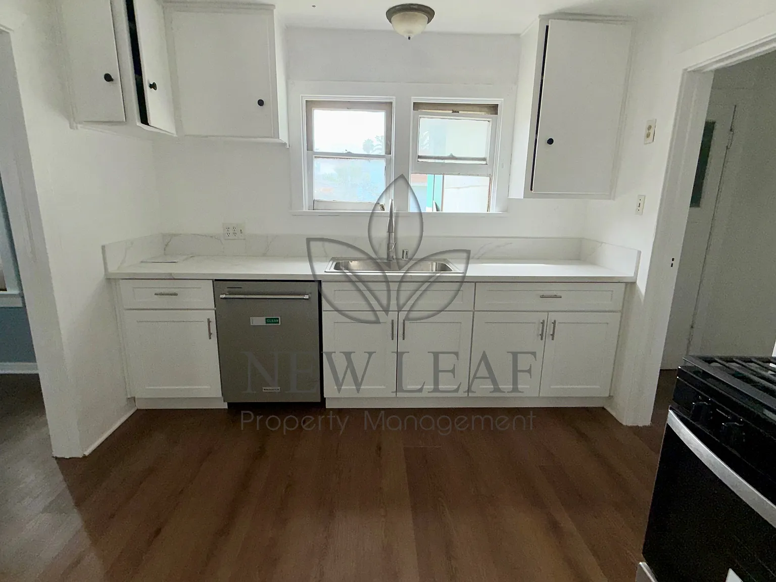 2 bed, 876 sqft, $2,500 — Photo 2