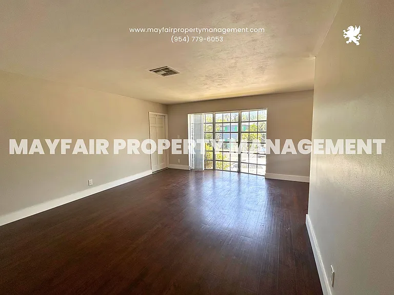 1725 NE 7th St #5 — Photo 7