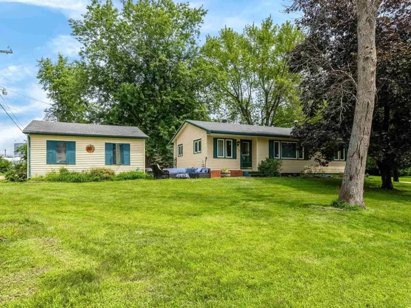 206 E Bennett St, Mc Causland, IA 52758