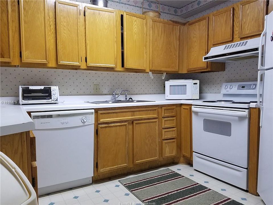 1st image of 10 Lemoyne Ave Unit 313